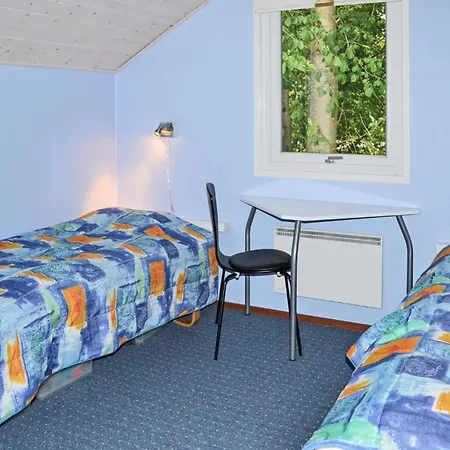 Hébergement de vacances In Hemmet With Wifi