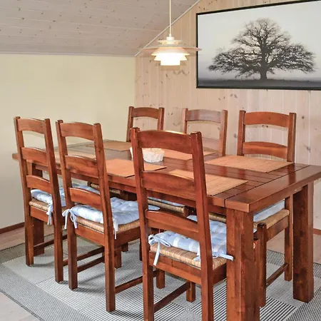 Laerkevaenget Xii Hemmet